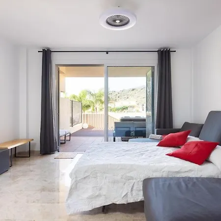 Royal By Eden Holiday home *
